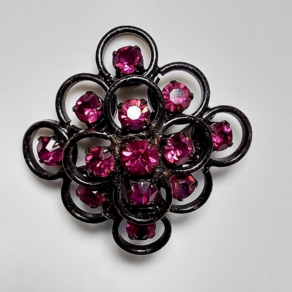 Vintage Whimsygoth  Black and Pink Crystal Brooch pin.